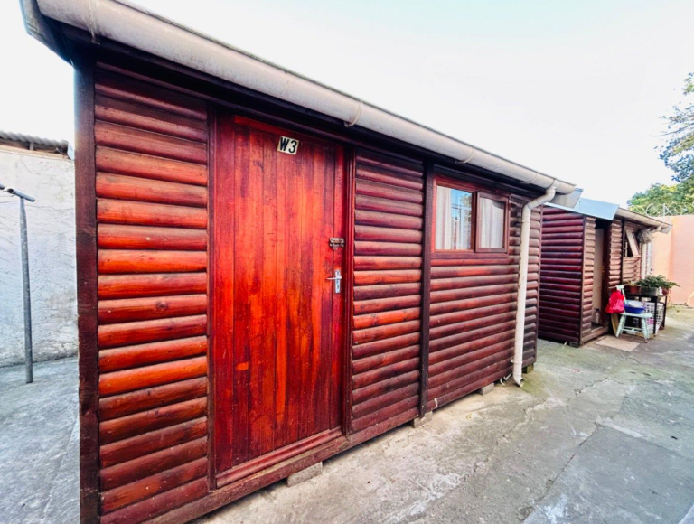 Commercial Property for Sale in Southernwood Eastern Cape
